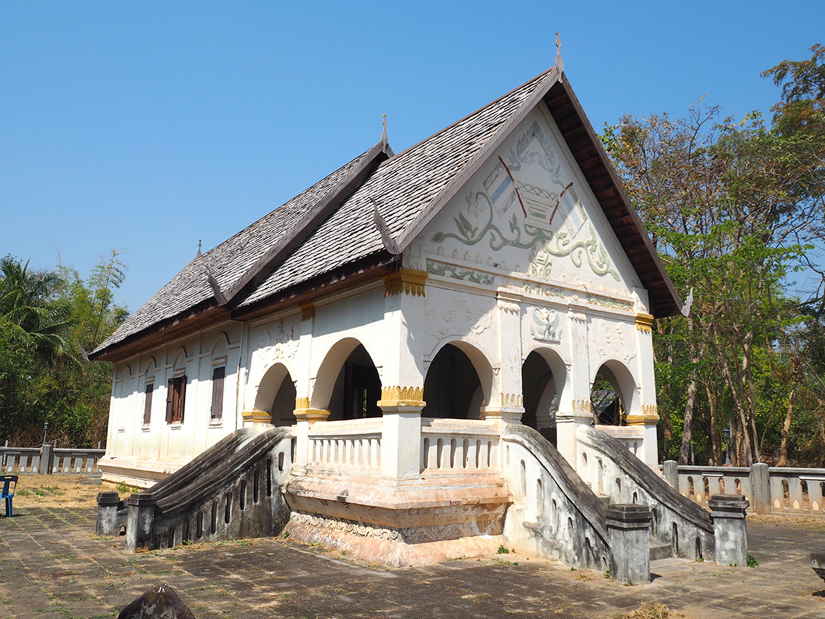 “ประชาธิปไตย” บนสิมญวน