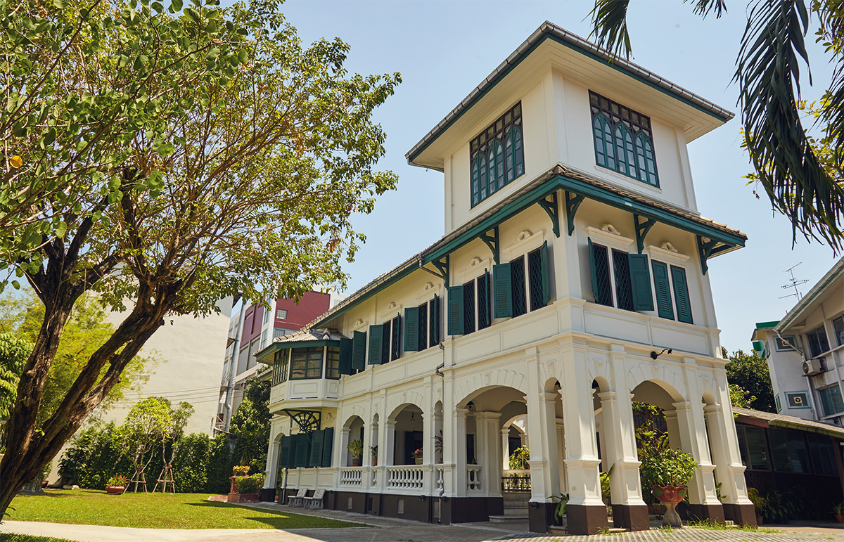 เรื่องใหม่ ในเรือนเก่า