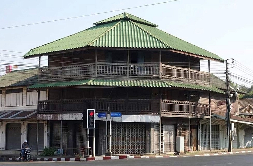 Timeless : ณ ที่ซึ่งกาลเวลาตามหาไม่เจอ…เวฬาวาริน