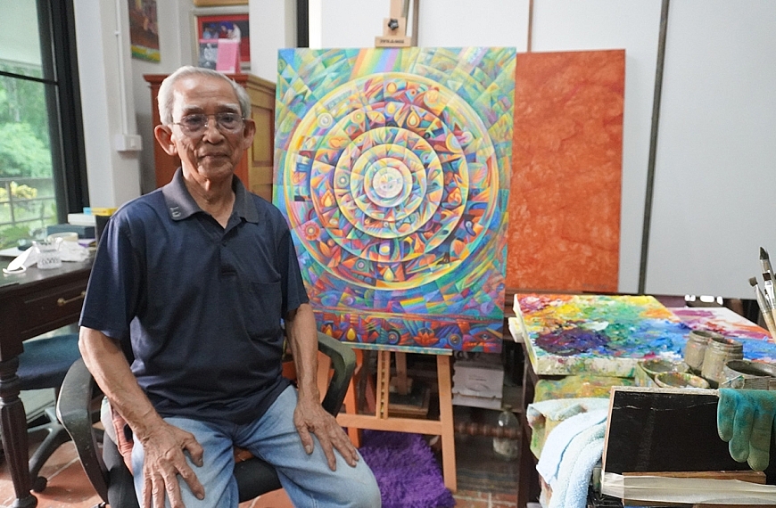 พิชัย นิรันต์ กับชีวิตนอกกรอบสุดมันส์