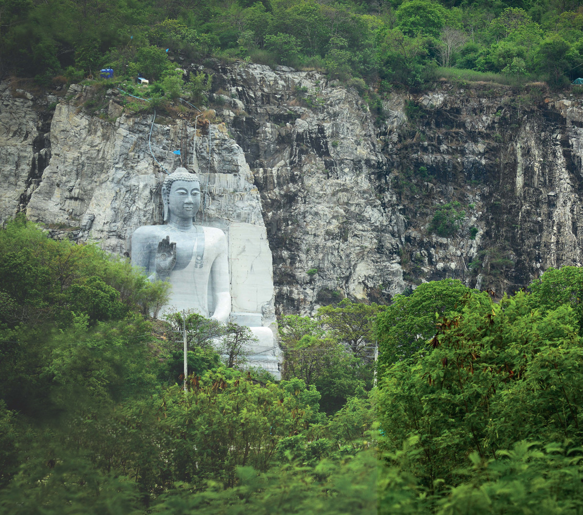 อิ่มเอมเปริมใจใน “อู่ทอง”