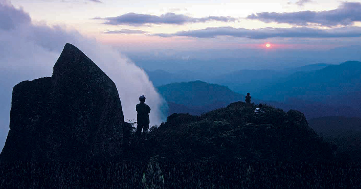 แม่วงก์ ดินแดนม่านหมอกห่มต้นไม้