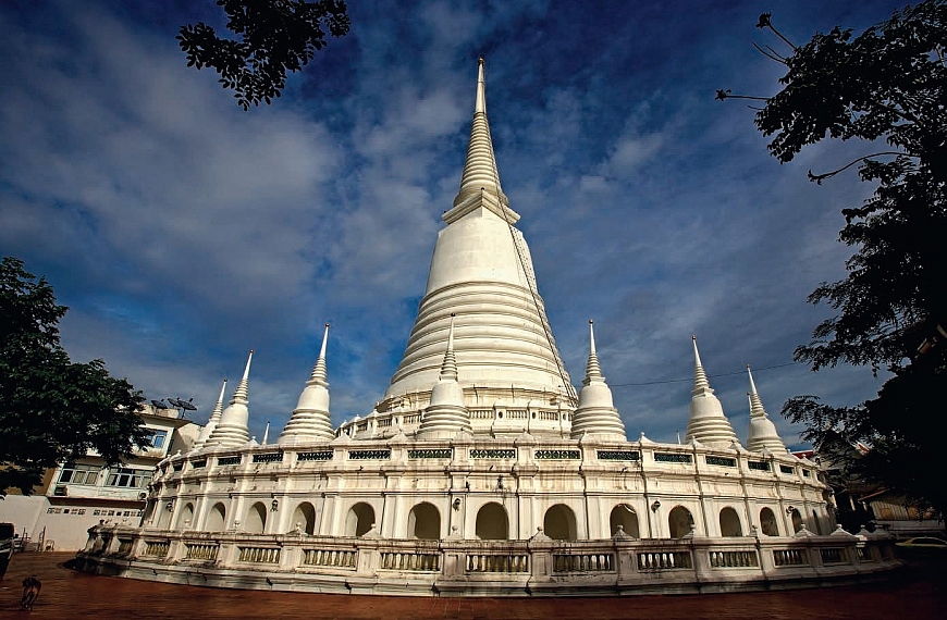 พระบรมธาตุมหาเจดีย์ ของดีวัดประยุรฯ