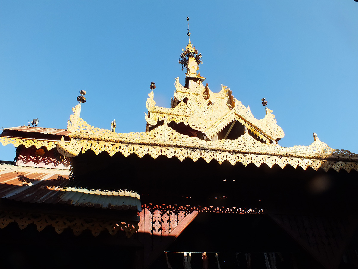 ตระการตาพระไสยาสน์เมืองสามหมอก