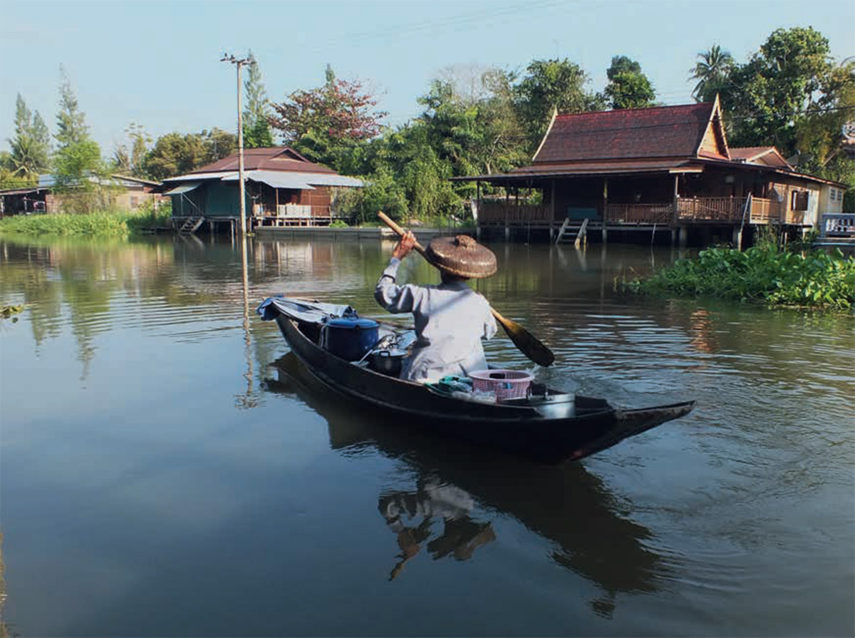 ความสุข ณ เรือนไม้ ชายน้ำลุ่มแม่กลอง