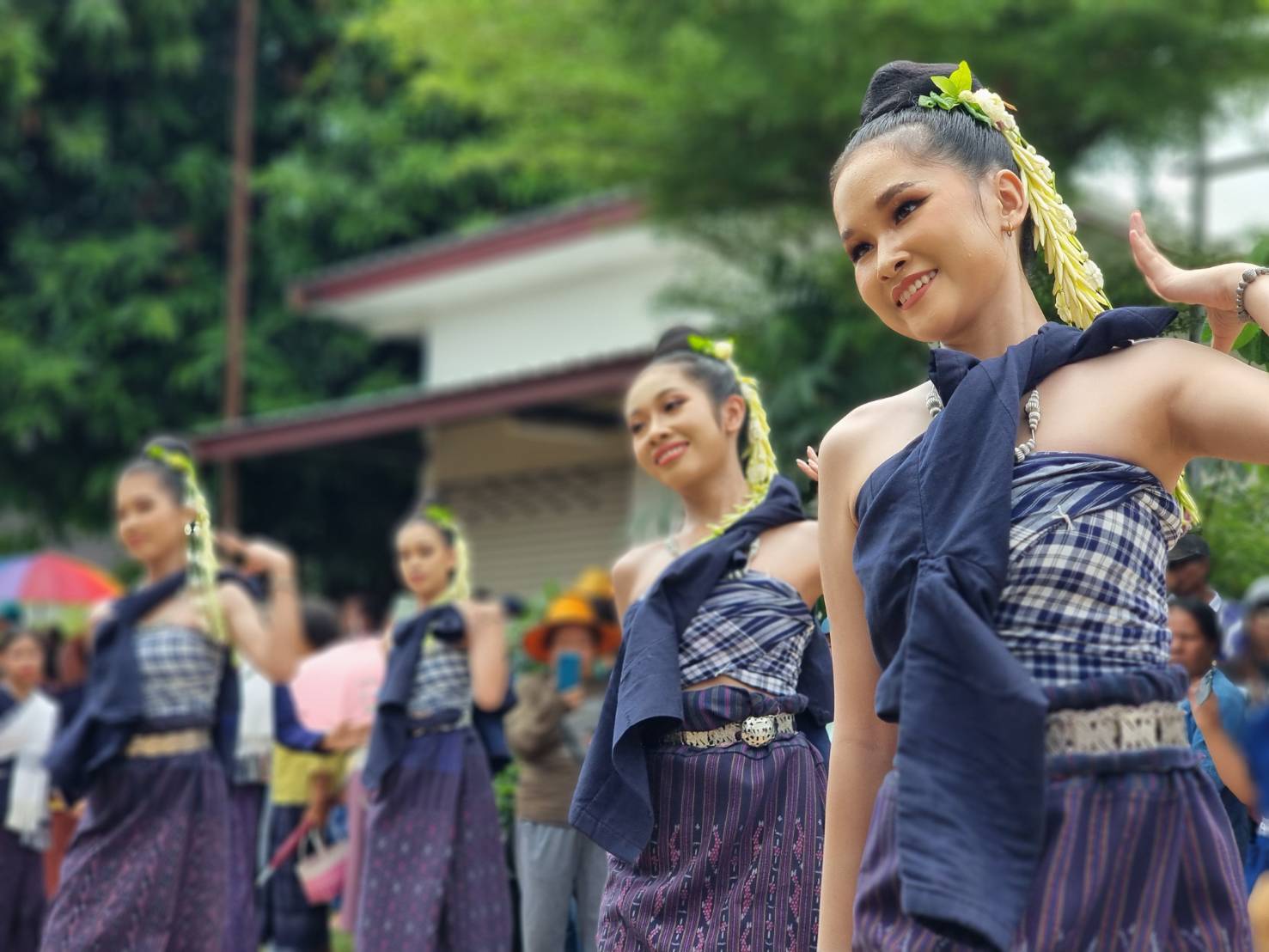 ชุมชนภูไทบ้านห้องแซง: มรดกทางวัฒนธรรมอันล้ำค่าแห่งภาคอีสาน