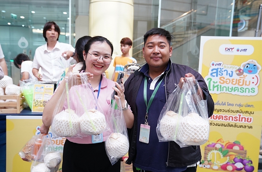 กลุ่ม ปตท. ชวนคุณสร้างรอยยิ้มให้เกษตรกร อุดหนุนผลไม้จากสวน ลดปัญหาผลไม้ล้นตลาด