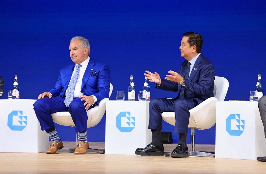 ดร.คงกระพัน ซีอีโอ ปตท. แสดงวิสัยทัศน์บนเวทีระดับโลก Gastech 2025 ตอกย้ำความสำคัญก๊าซธรรมชาติคู่กับการลดก๊าซเรือนกระจก มุ่งสร้างการเติบโตอย่างยั่งยืน