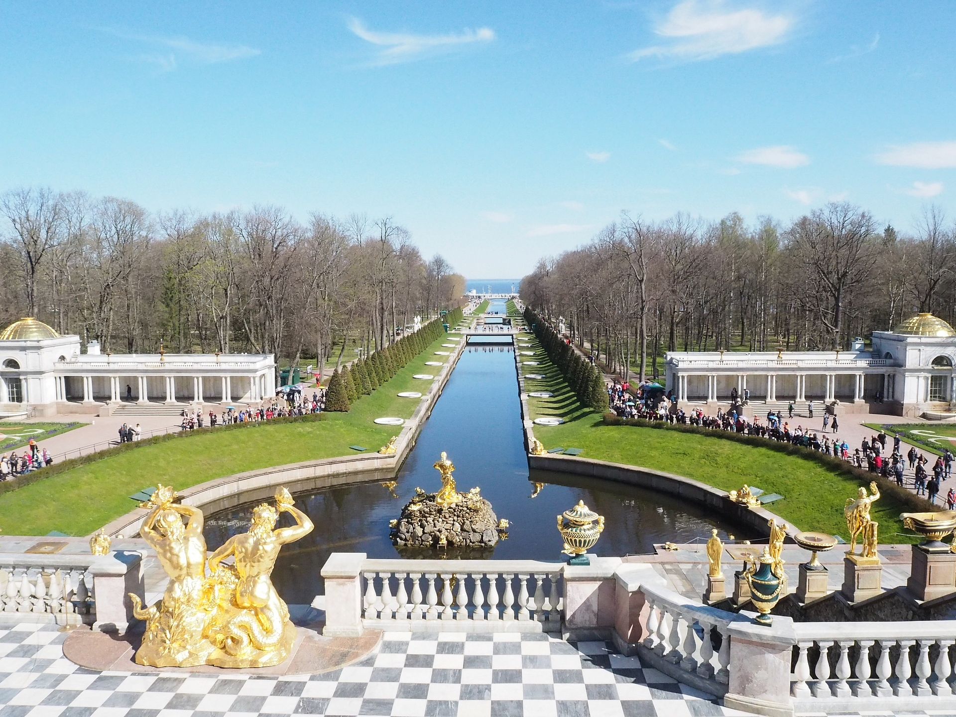 พระราชวังเปโตรวาเลส…ราชินีแห่งยุโรปเหนือ