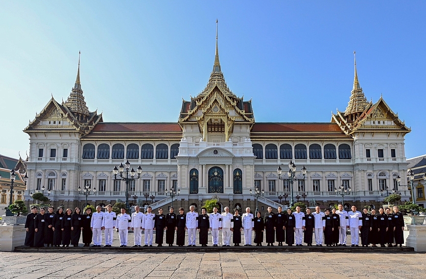 บริษัท ไทยเบฟเวอเรจ จำกัด (มหาชน) ได้รับพระราชทานพระบรมราชานุญาตให้เป็นเจ้าภาพในการบำเพ็ญกุศลถวายพระบรมศพ สมเด็จพระนางเจ้าสิริกิติ์ พระบรมราชินีนาถ พระบรมราชชนนีพันปีหลวง ณ พระที่นั่งดุสิตมหาปราสาท พระบรมมหาราชวัง