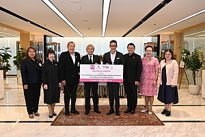 เมืองไทยประกันชีวิต สนับสนุนโครงการปรับปรุงอาคารและจัดซื้อเครื่องมือแพทย์เพื่อผู้ป่วยมะเร็งเต้านม จำนวน 3,000,000 บาท แก่ศูนย์สิริกิติ์บรมราชินีนาถ เพื่อโรคมะเร็งเต้านม