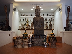 ไม่สวยสะ แต่สวยซื่อ คือ “พระไม้”