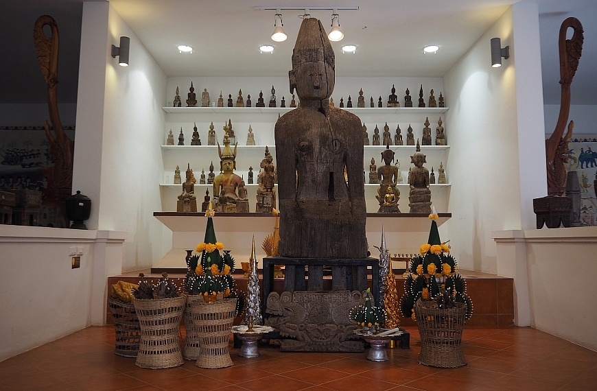 ไม่สวยสะ แต่สวยซื่อ คือ “พระไม้”
