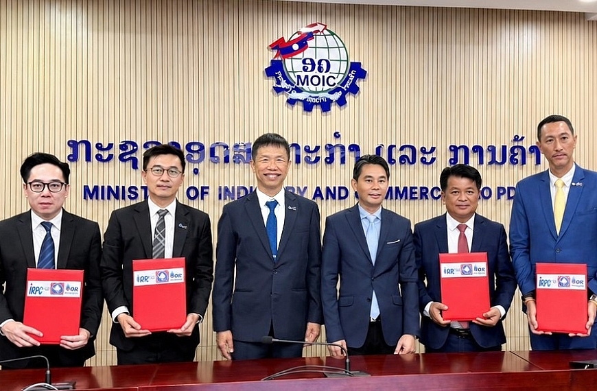 กลุ่ม ปตท. จับมือ รัฐวิสาหกิจเชื้อไฟลาว ลงนามสัญญาซื้อขายน้ำมันเชื้อเพลิง เสริมความมั่นคงทางพลังงานไทย – ลาว