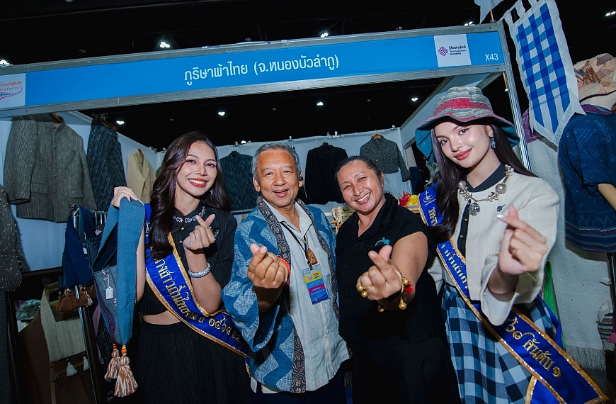 “บูทเศรษฐกิจฐานราก” ปลุกพลัง OTOP ไทย ยอดขายกว่า 2.9 ล้านบาท สร้างรายได้ สร้างอาชีพ ขับเคลื่อนชุมชนสู่ความยั่งยืน