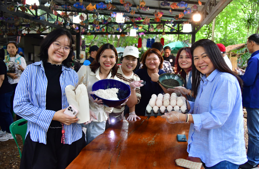 สำนักงานสลากฯ นำคณะสื่อมวลชนเยี่ยมชมความสำเร็จ โครงการสลากสรรค์สร้างเพื่อชุมชน ณ ชุมชนบ้านถ้ำเสือโฮมสเตย์ จ.เพชรบุรี