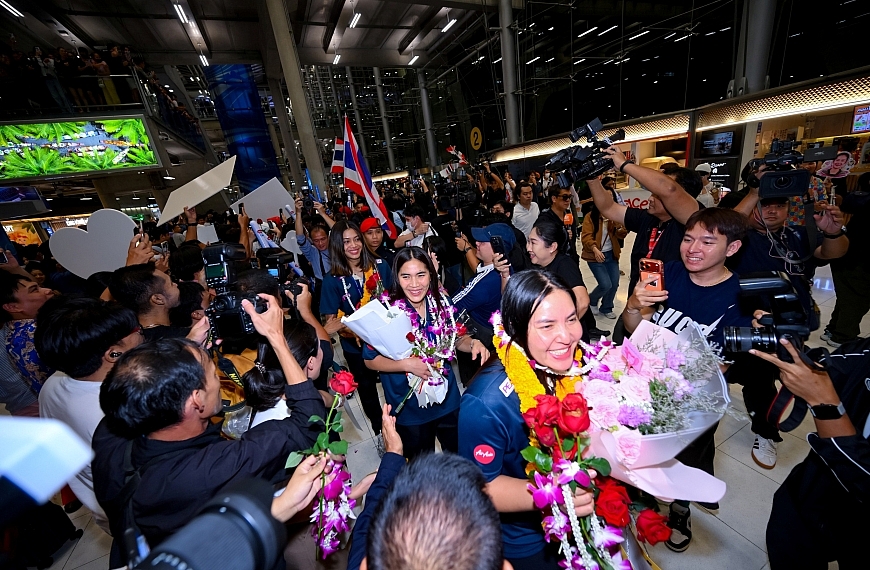 “เอส โคล่า” ภายใต้ไทยเบฟ อยู่เคียงข้างวอลเลย์บอลหญิงทีมชาติไทยกว่า 40 ปีร่วมแสดงความยินดีทัพลูกยางสาวไทยสร้างประวัติศาสตร์ คว้าแชมป์เอเชีย 2026พร้อมตั๋วลุยเข้าโอลิมปิก 2028